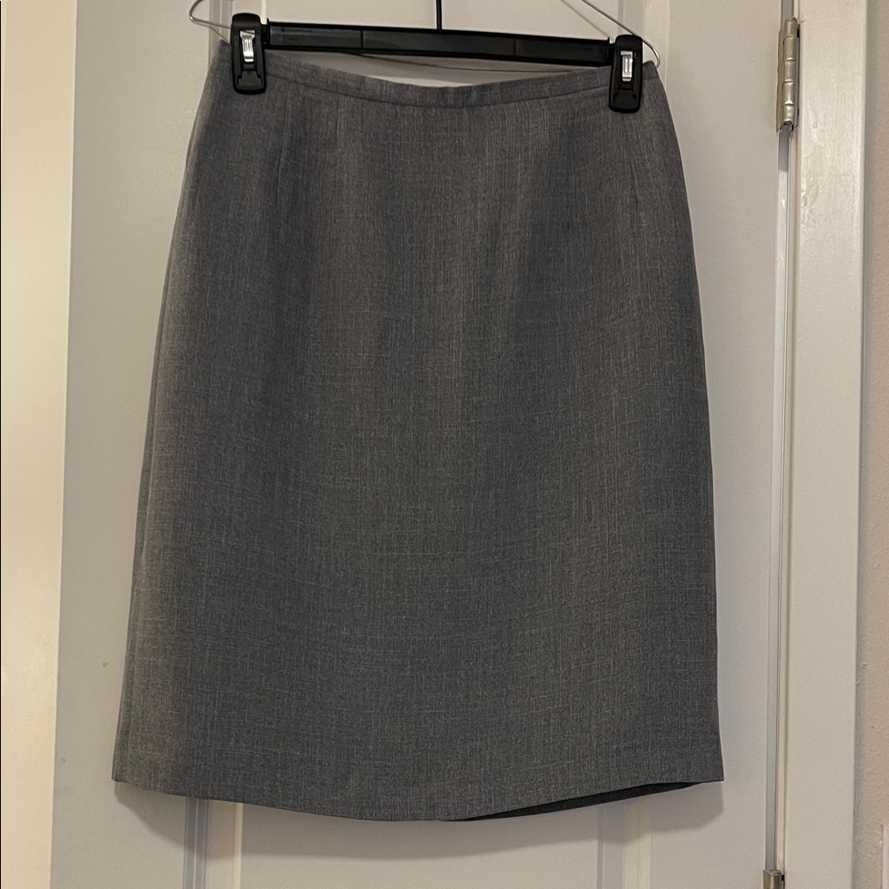 Classic Gray Pencil Skirt — Professional Tailored Style